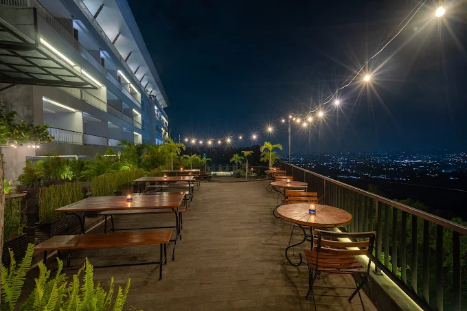 The calm atmosphere of the Amaranta Prambanan five-star hotel atop Boko Hill with open views in Yogyakarta
